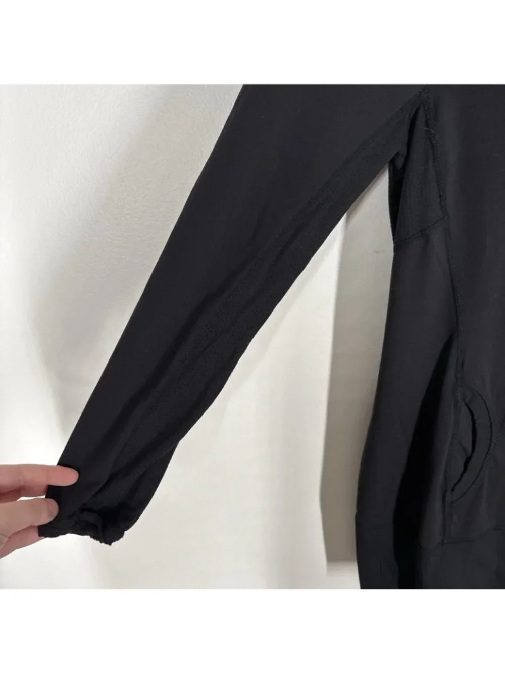 Lululemon Run Stay On Course Pullover Hoodie Women Size 4 Black Athletic READ